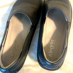 Allegria Shoes